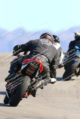 media/Jan-14-2022-Apex Assassins (Fri) [[4609ad47be]]/Trackday 2/Session 3/Turn 12 Backside/